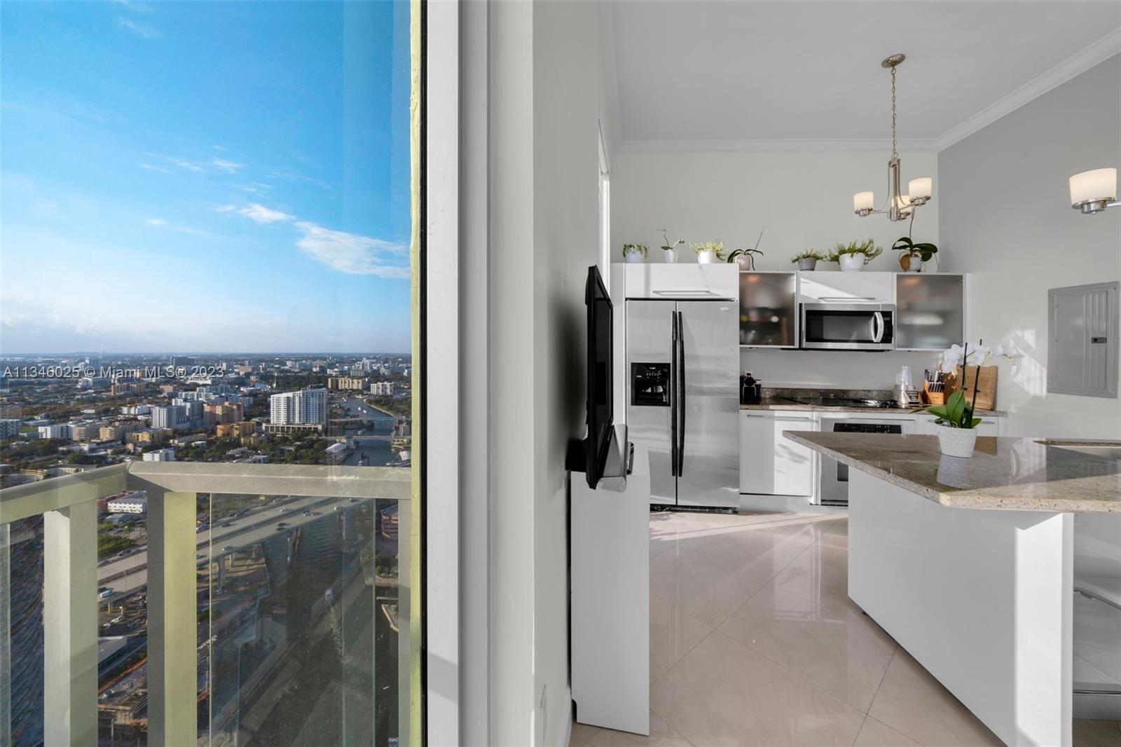 185 SW 7th St Unit: 4400