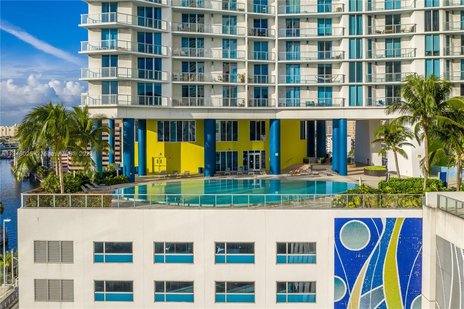 185 SW 7th St Unit: 4400