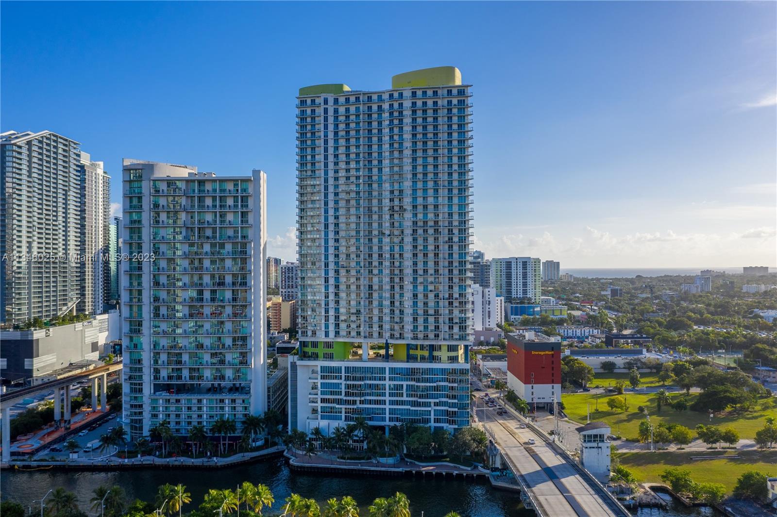 185 SW 7th St Unit: 4400