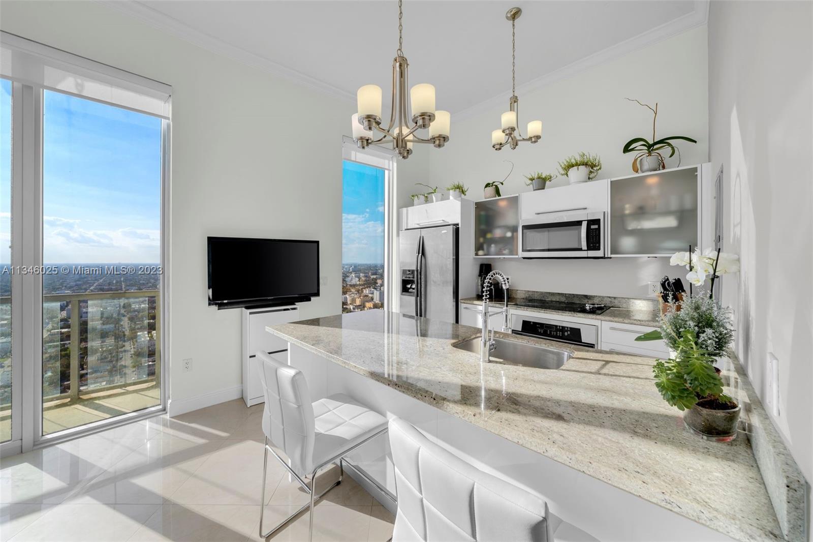 185 SW 7th St Unit: 4400