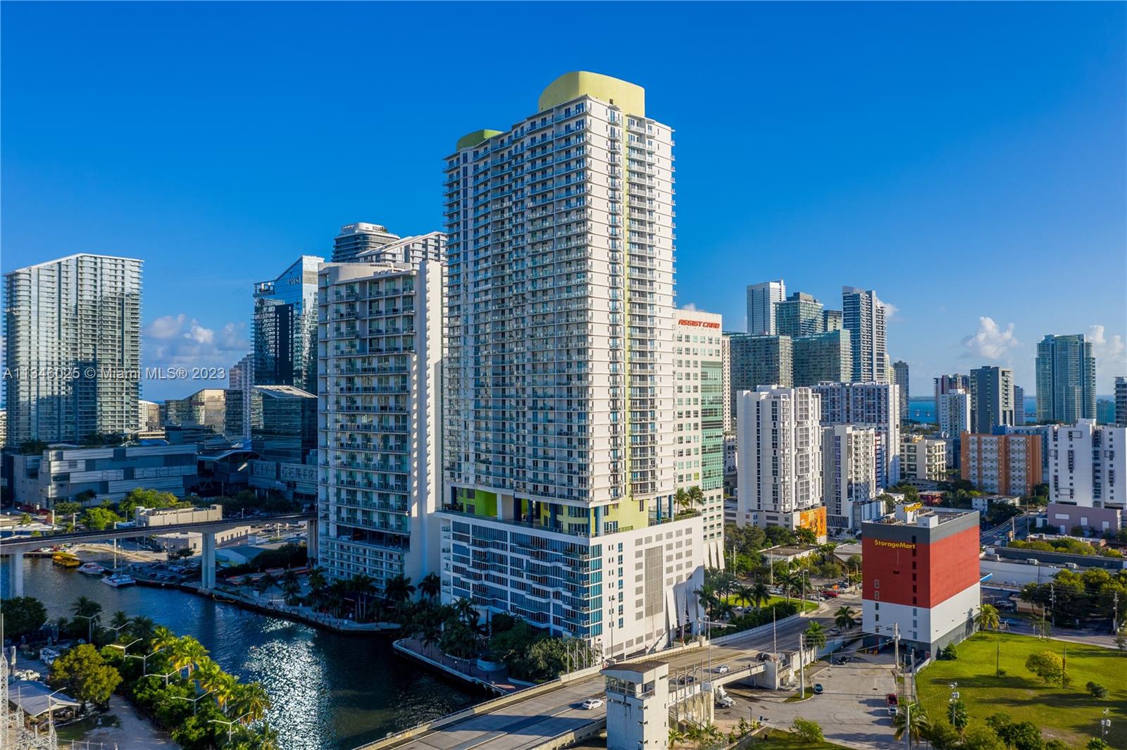 185 SW 7th St Unit: 4400
