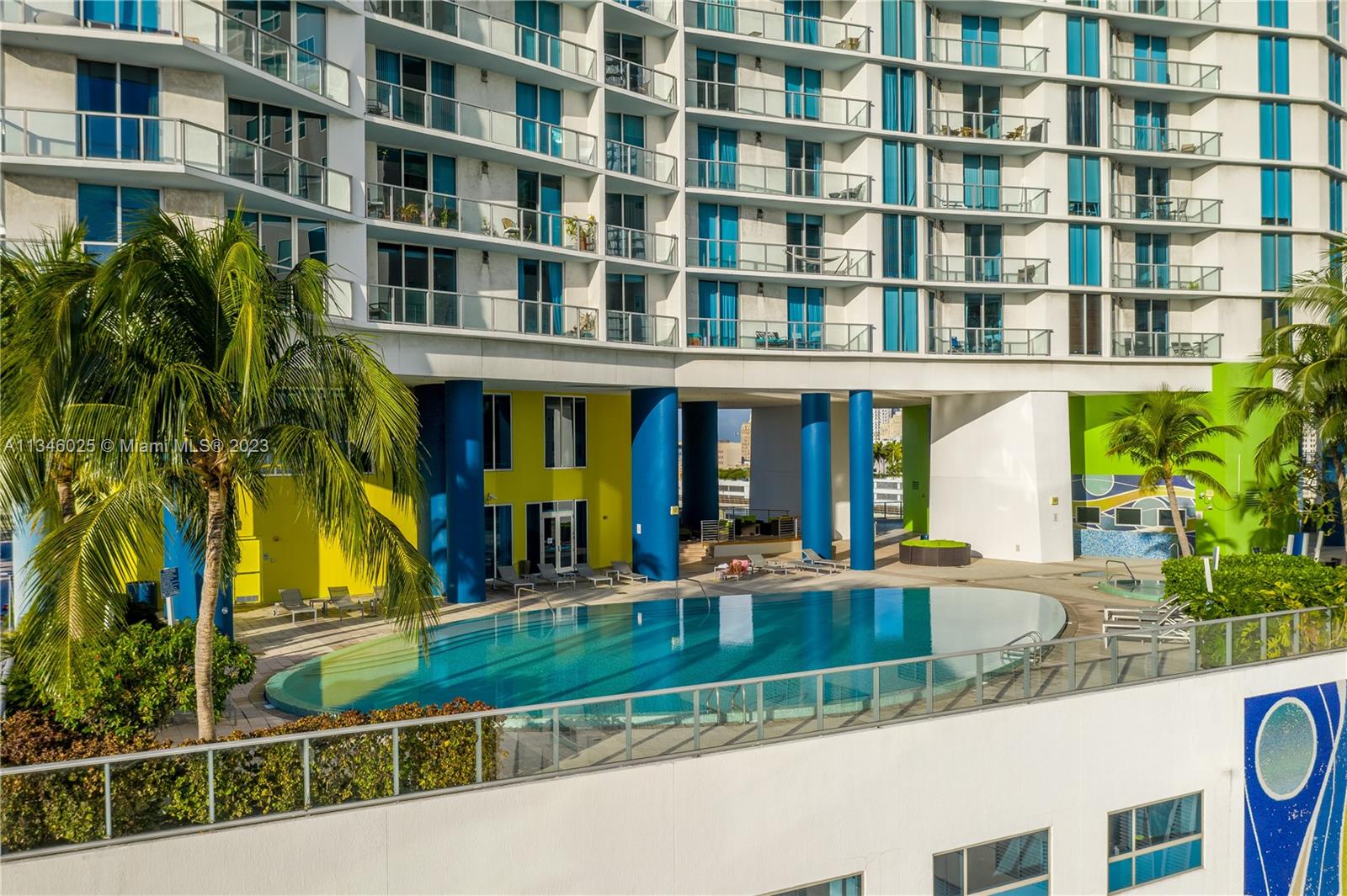 185 SW 7th St Unit: 4400