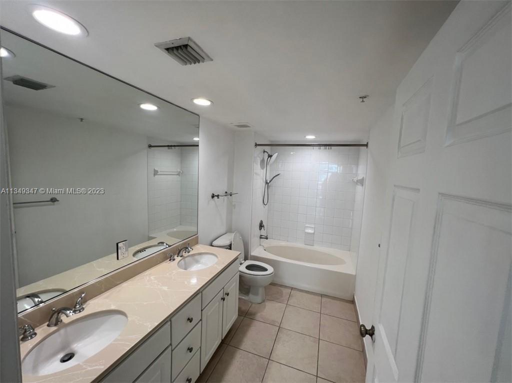 2000 N Bayshore Dr Unit: 1604