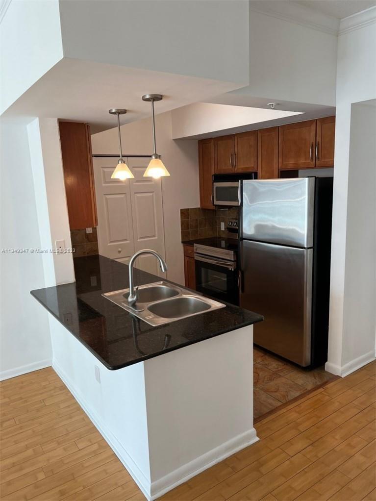 2000 N Bayshore Dr Unit: 1604