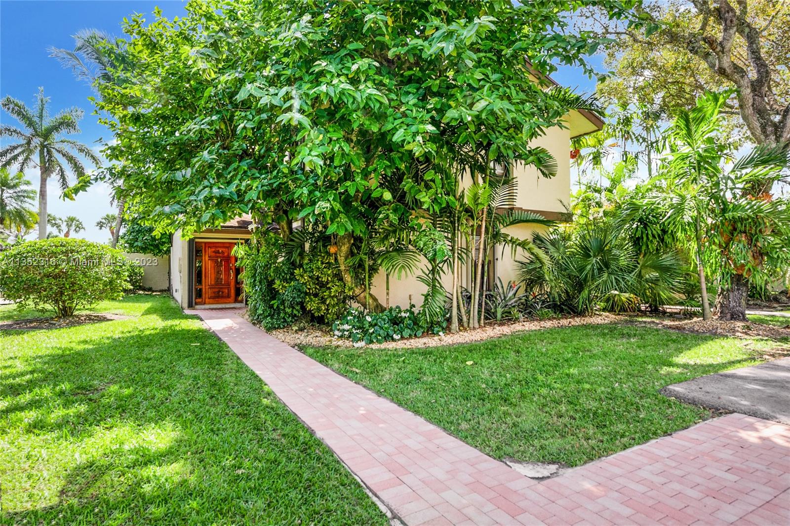 9154 SW 132 Ln