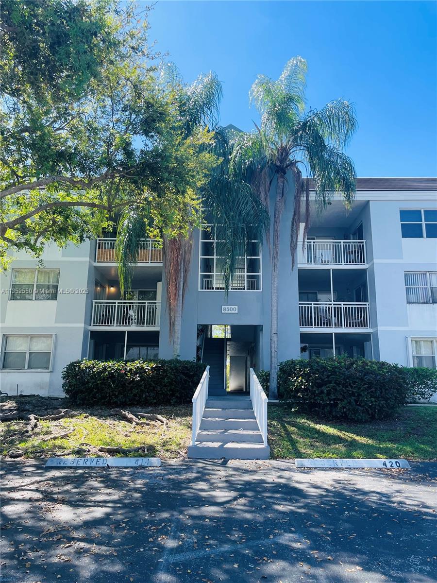 8500 SW 212 St Unit: 204