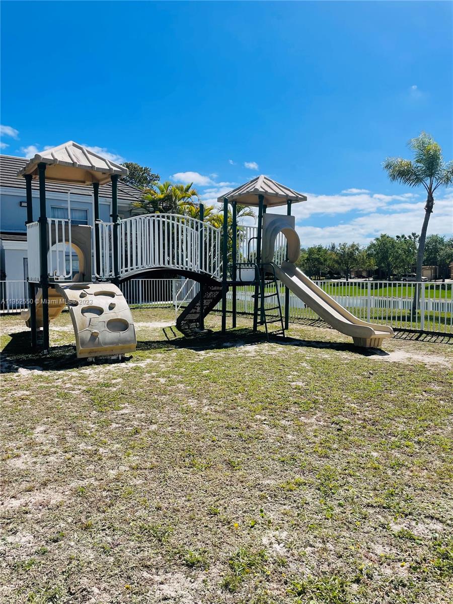8500 SW 212 St Unit: 204