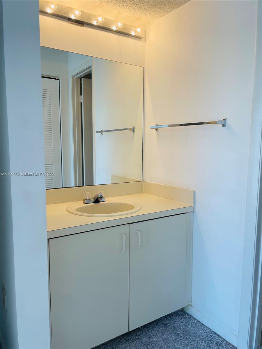 8500 SW 212 St Unit: 204