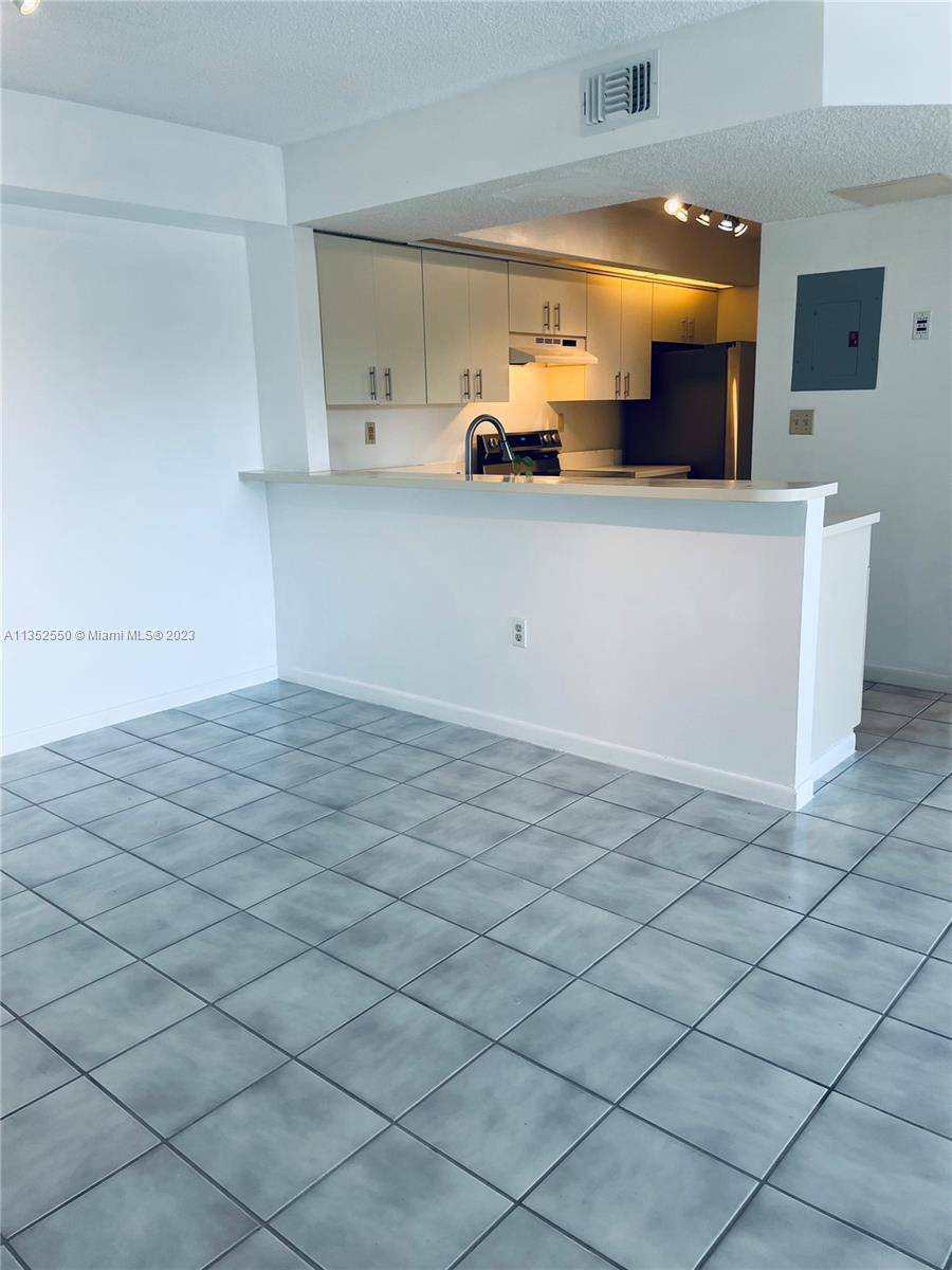 8500 SW 212 St Unit: 204