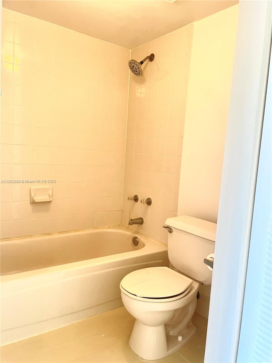 8500 SW 212 St Unit: 204