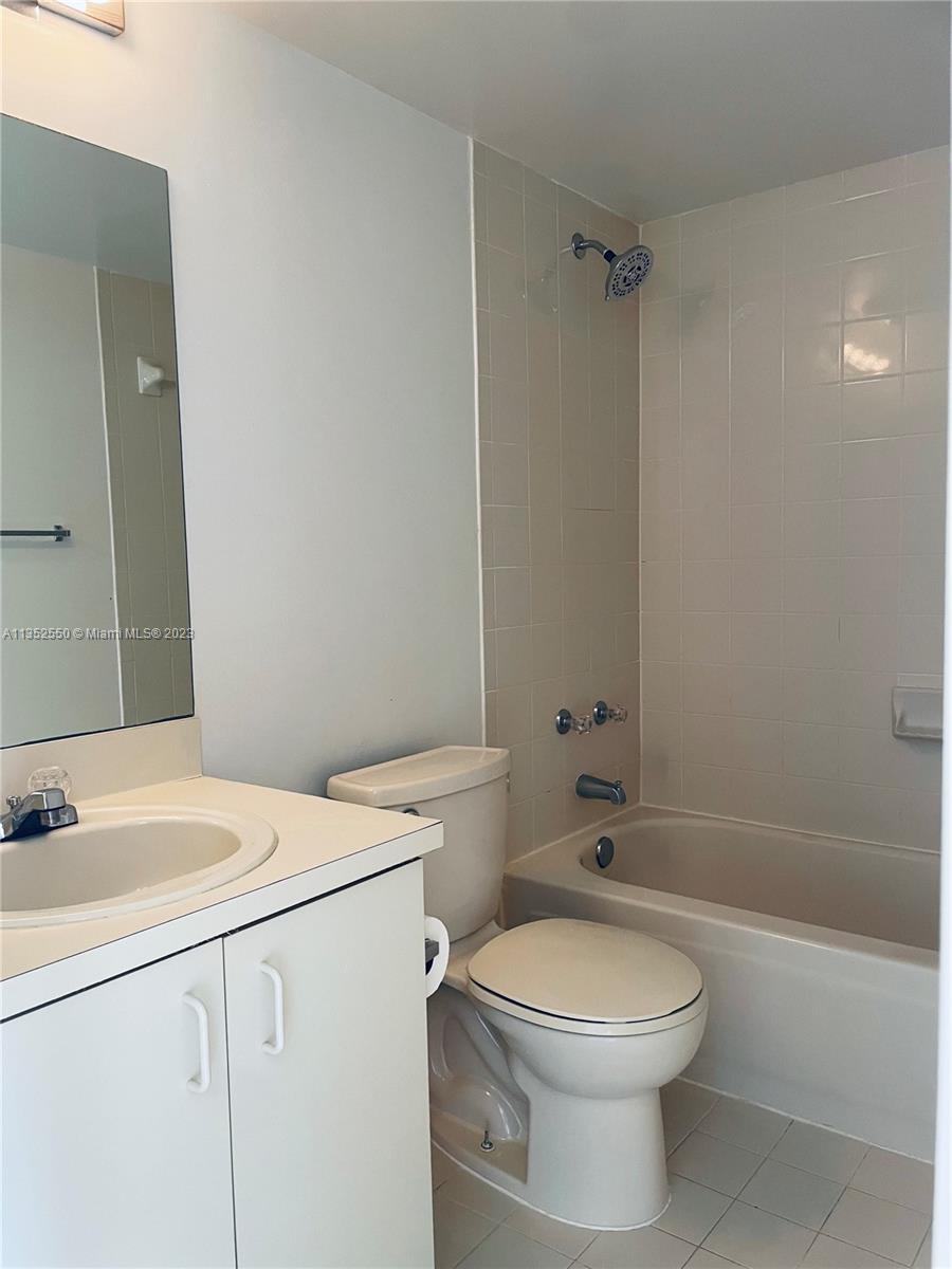 8500 SW 212 St Unit: 204