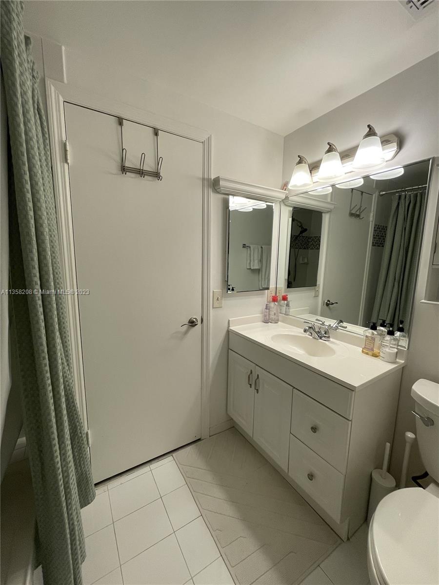 7866 SW 102 Ln Unit: 7866