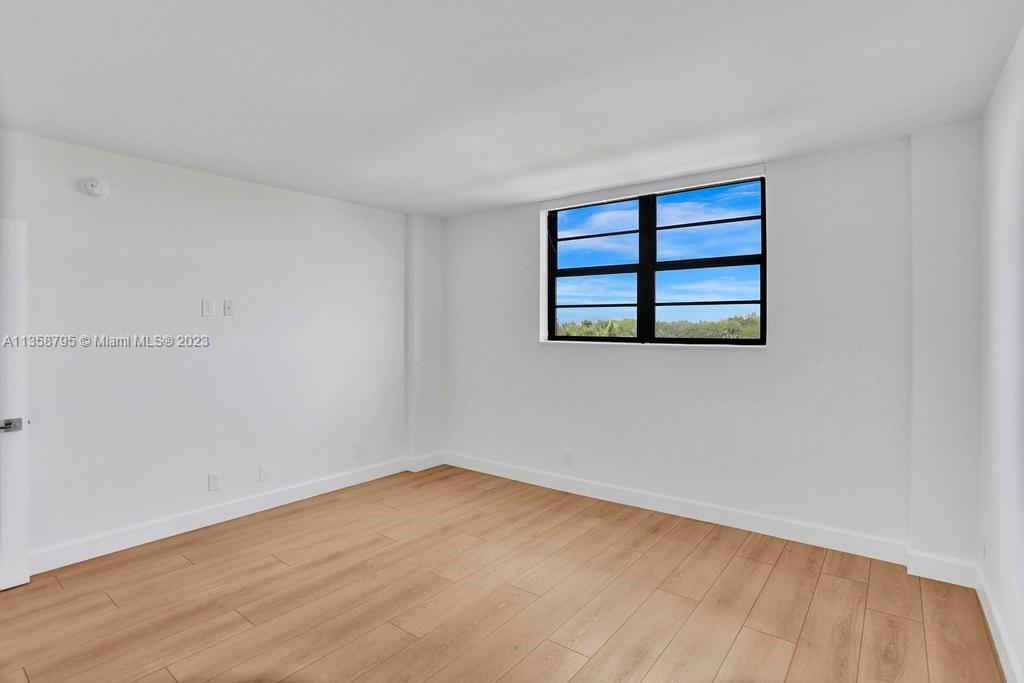 90 Edgewater Dr Unit: 602
