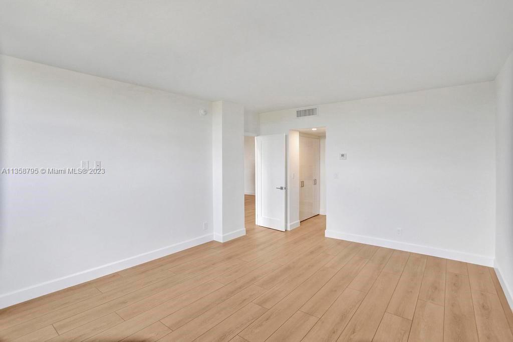 90 Edgewater Dr Unit: 602