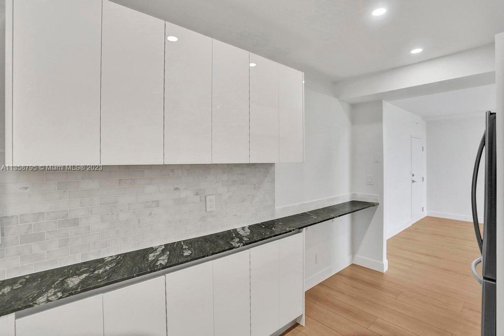 90 Edgewater Dr Unit: 602