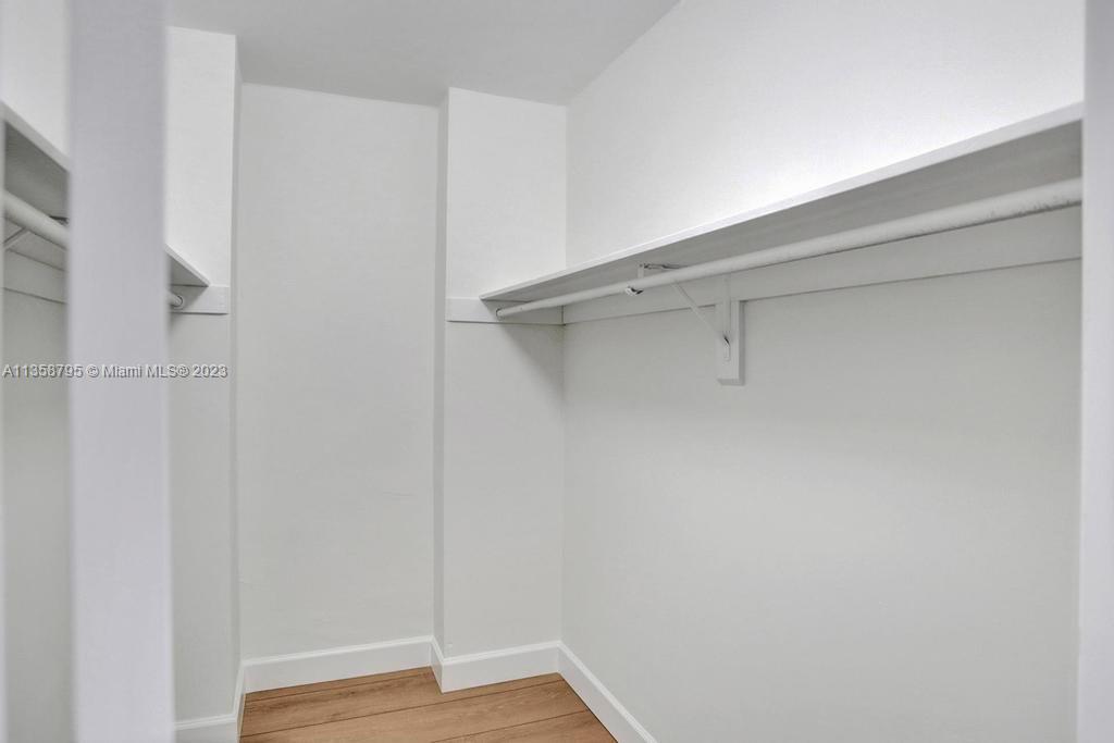 90 Edgewater Dr Unit: 602