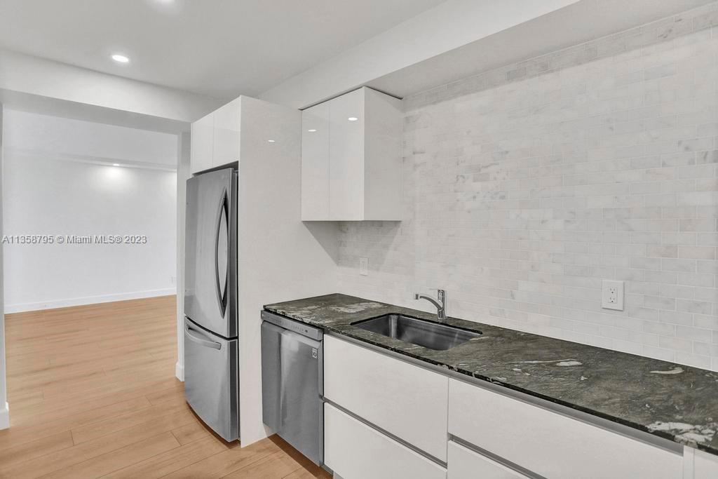 90 Edgewater Dr Unit: 602