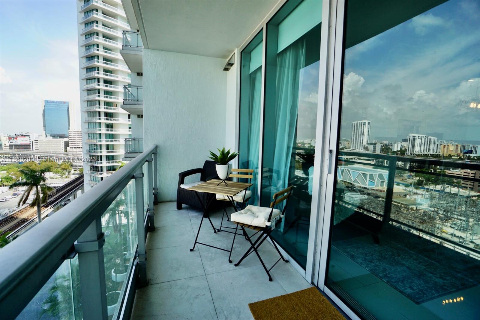 92 SW 3rd St Unit: 1707