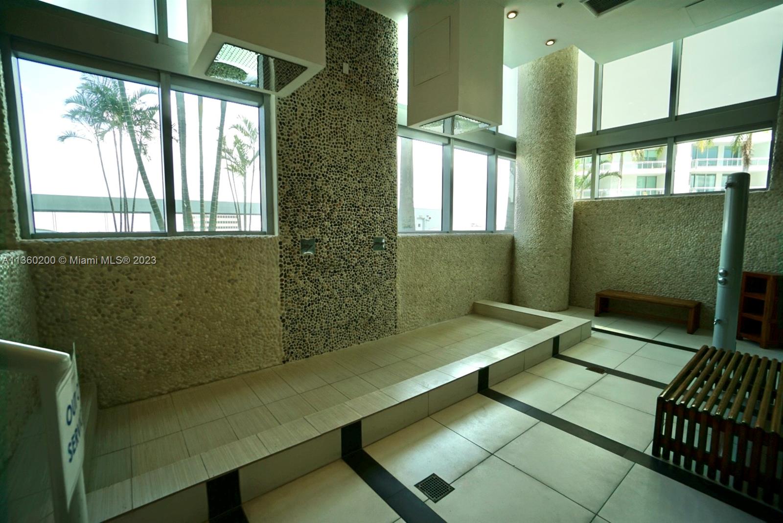 92 SW 3rd St Unit: 1707