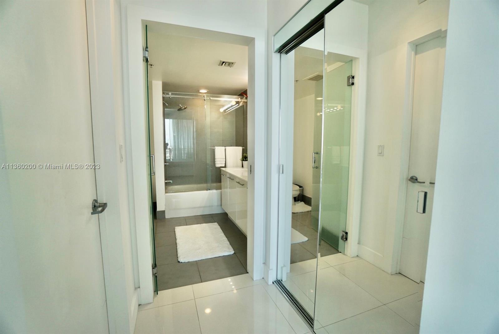 92 SW 3rd St Unit: 1707