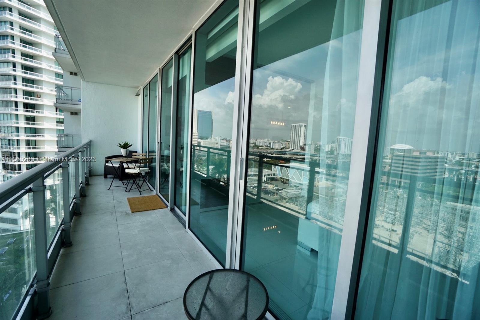 92 SW 3rd St Unit: 1707
