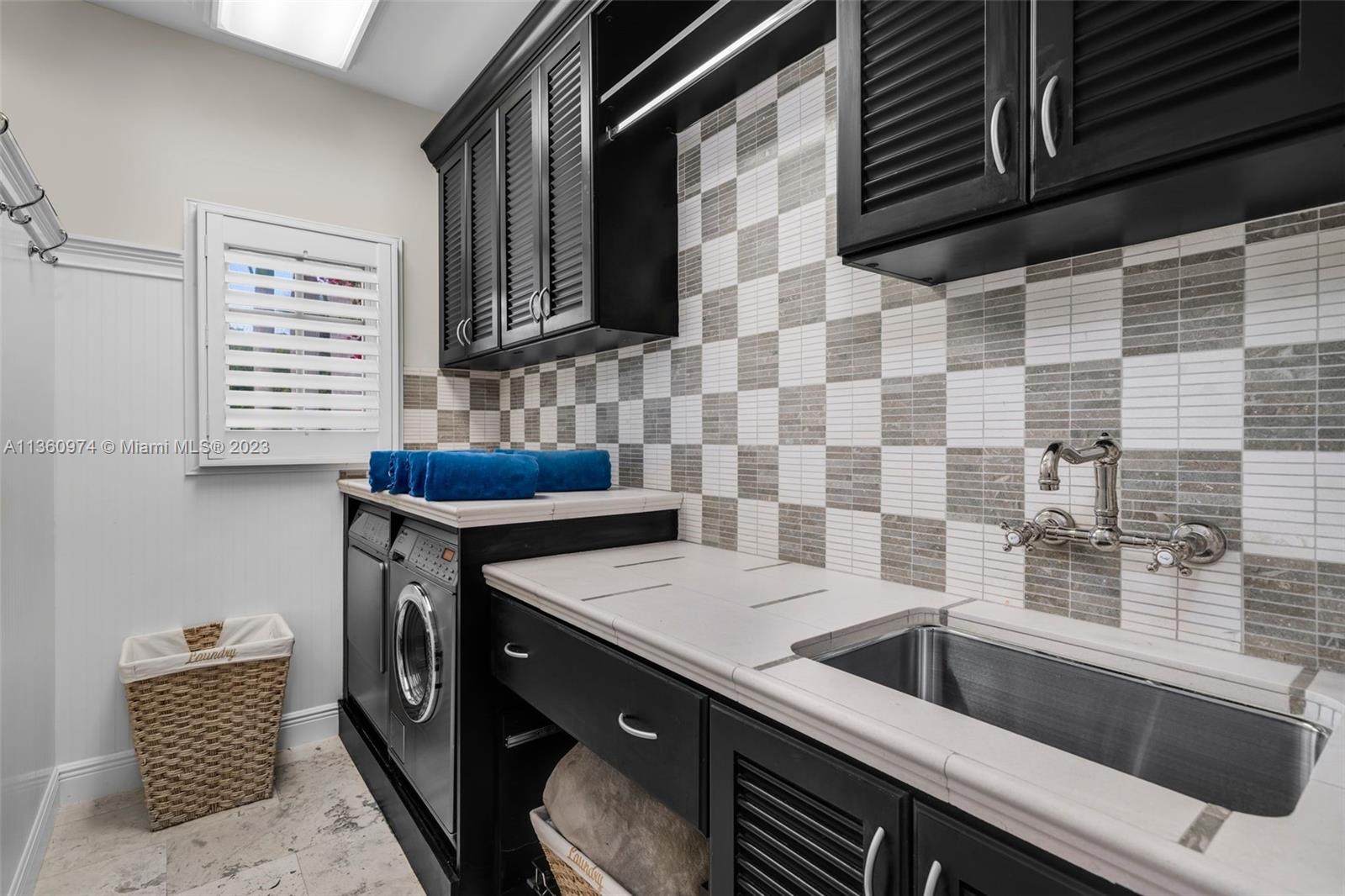 1229 Coral Way