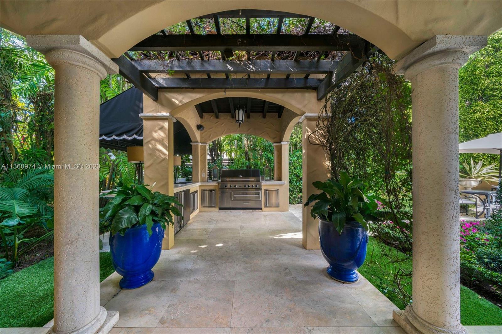 1229 Coral Way