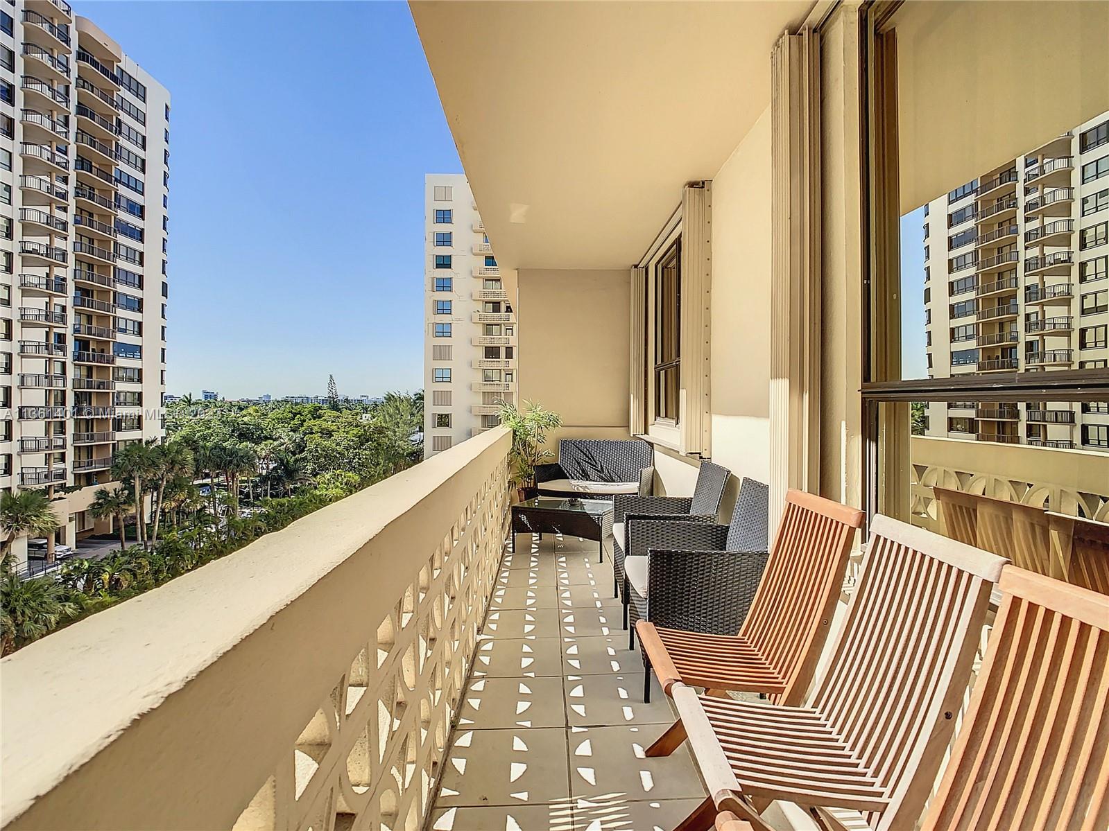 10185 Collins Ave Unit: 616