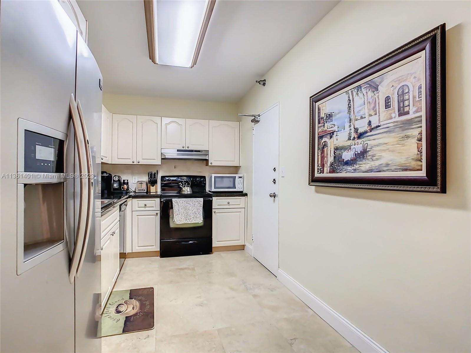 10185 Collins Ave Unit: 616