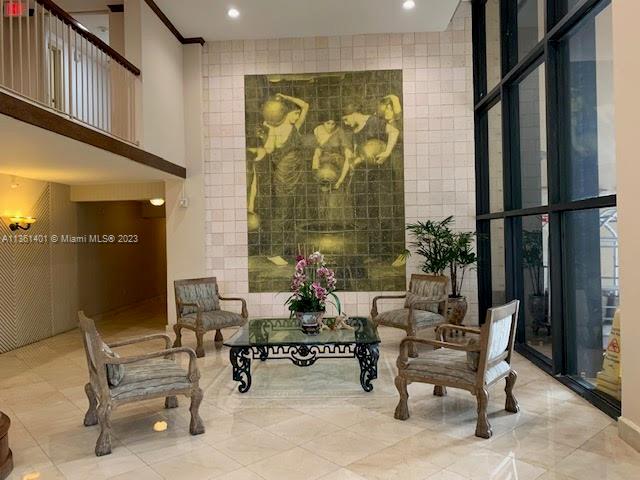 10185 Collins Ave Unit: 616