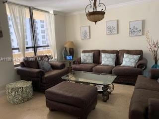 10185 Collins Ave Unit: 616