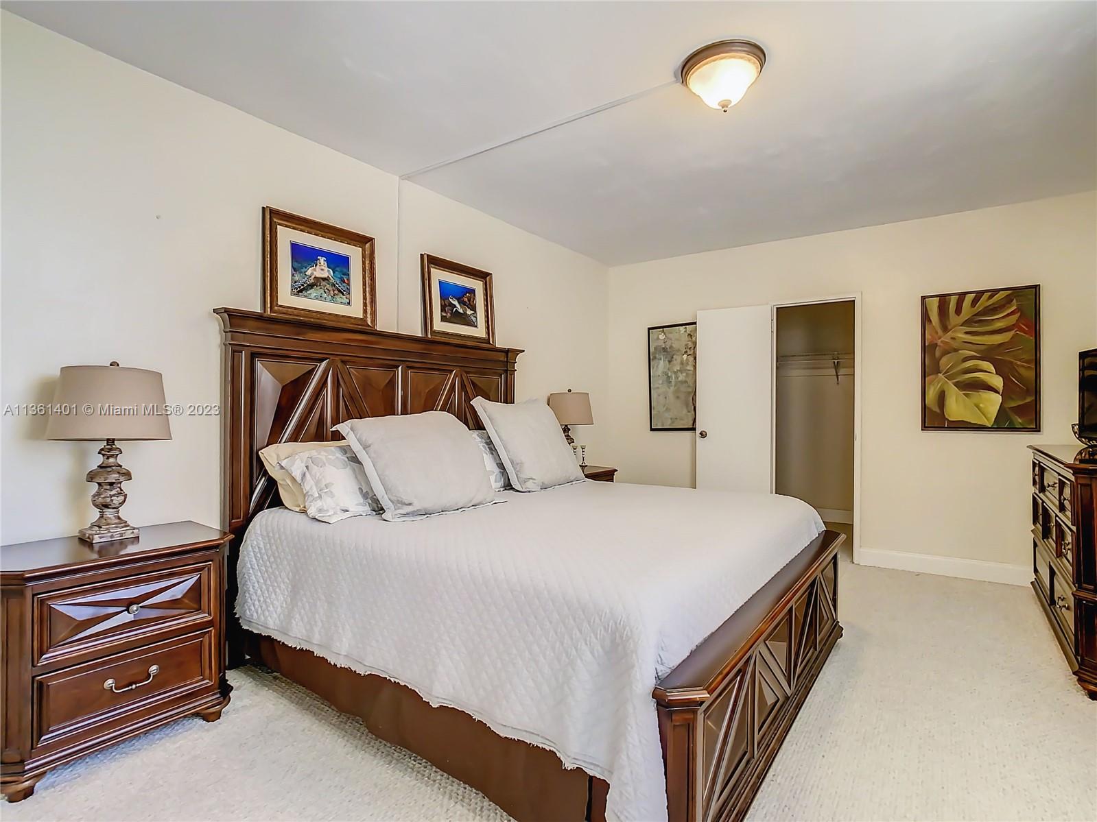 10185 Collins Ave Unit: 616