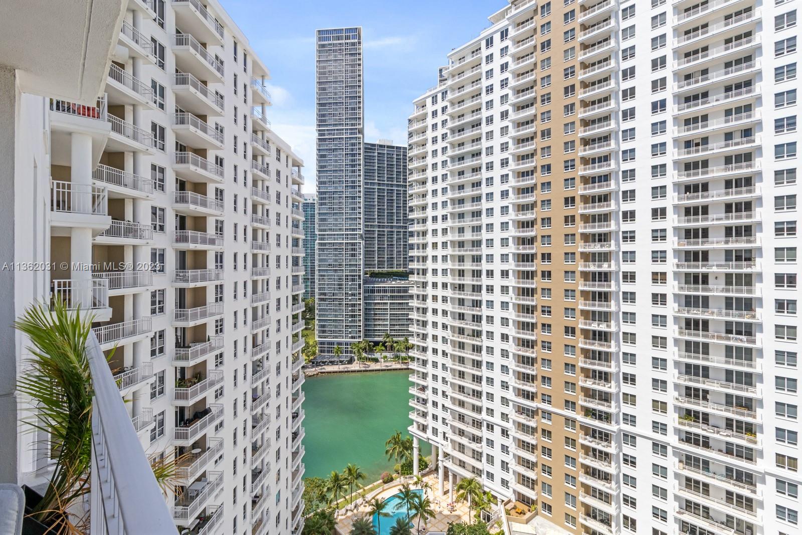 701 Brickell Key Blvd Unit: 2009