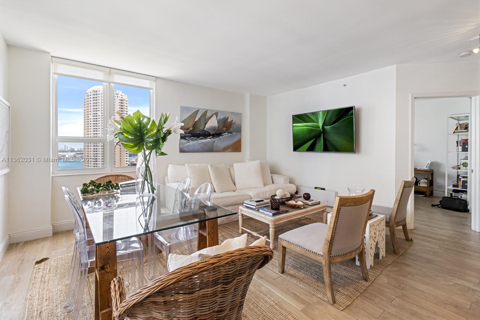 701 Brickell Key Blvd Unit: 2009