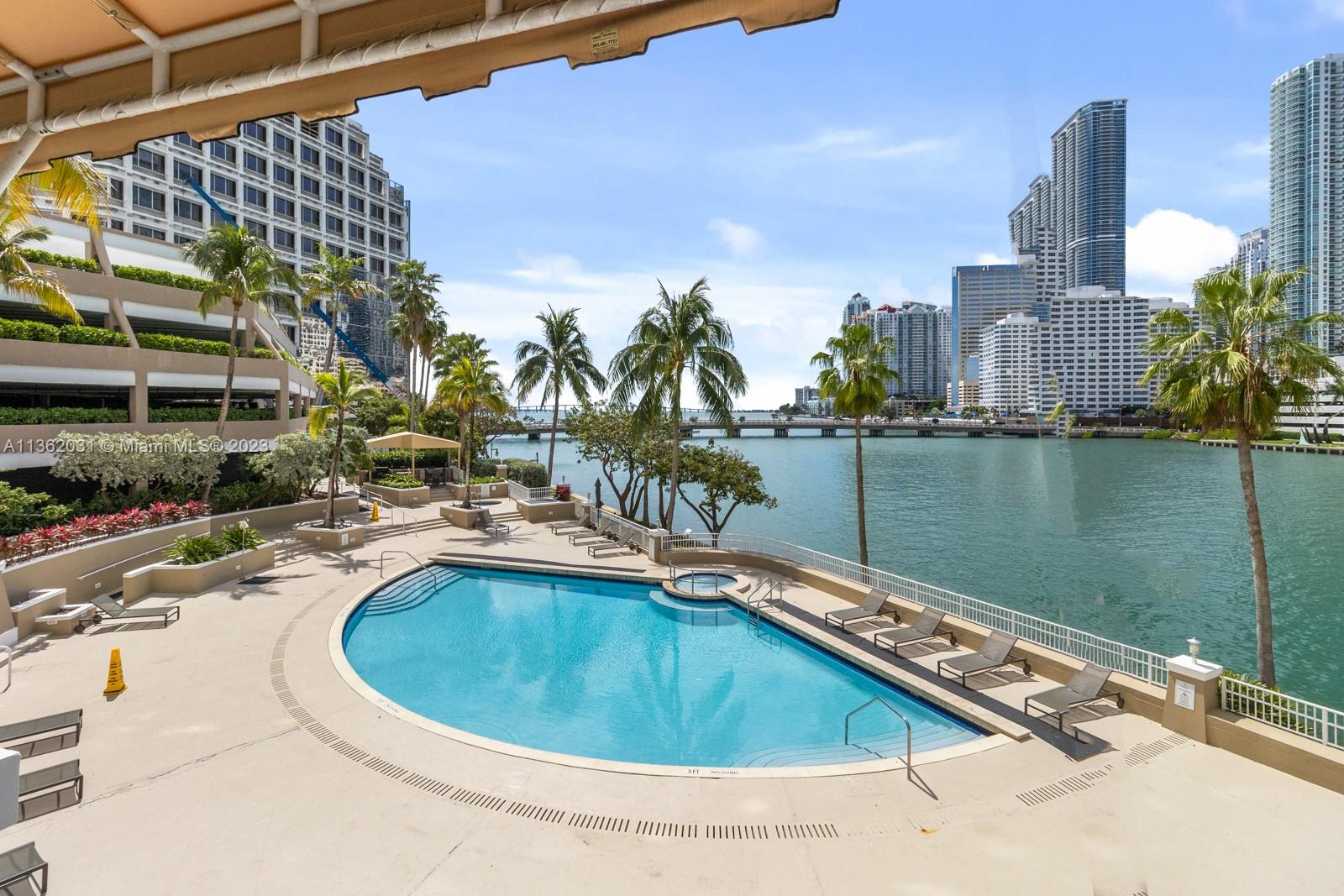 701 Brickell Key Blvd Unit: 2009