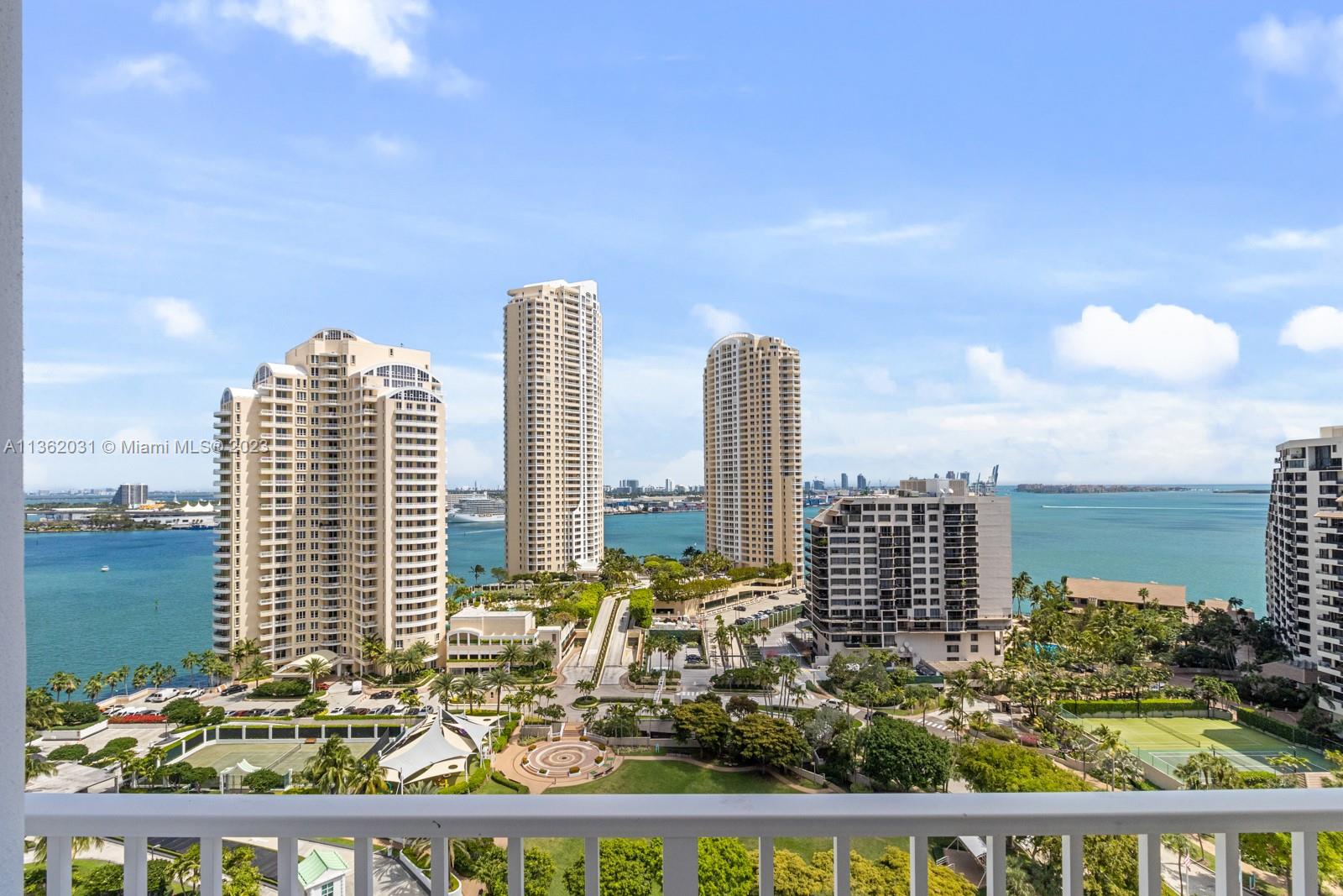 701 Brickell Key Blvd Unit: 2009