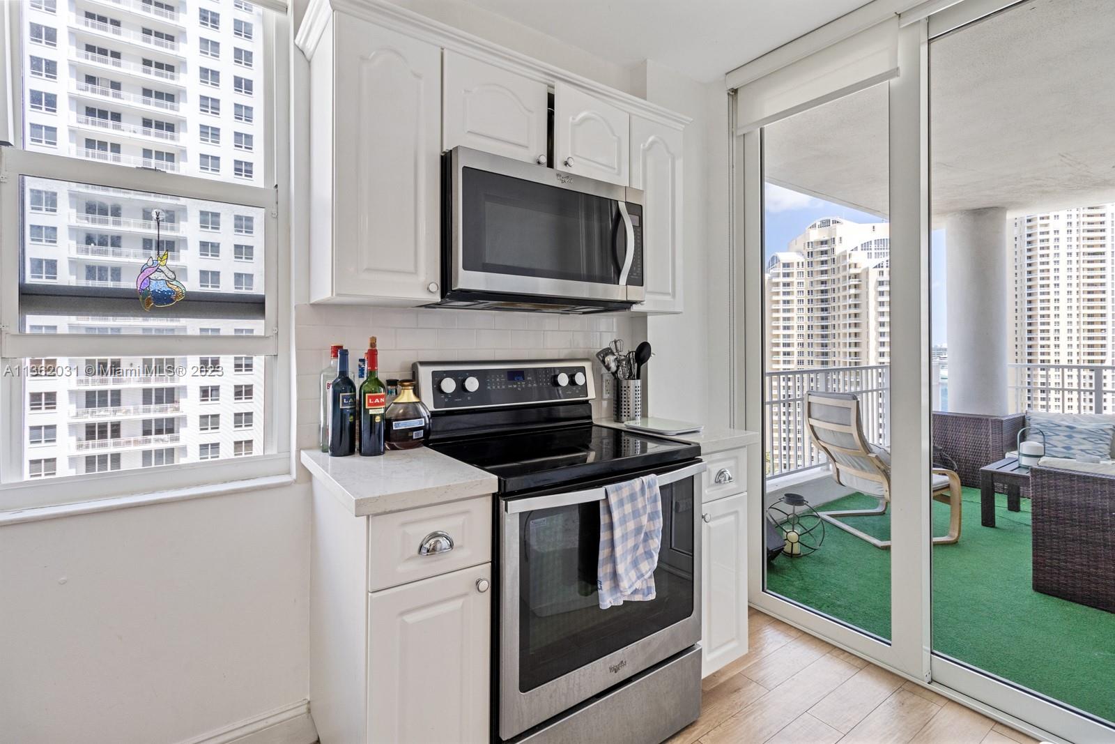 701 Brickell Key Blvd Unit: 2009