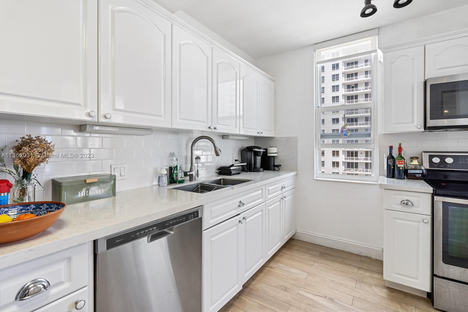 701 Brickell Key Blvd Unit: 2009