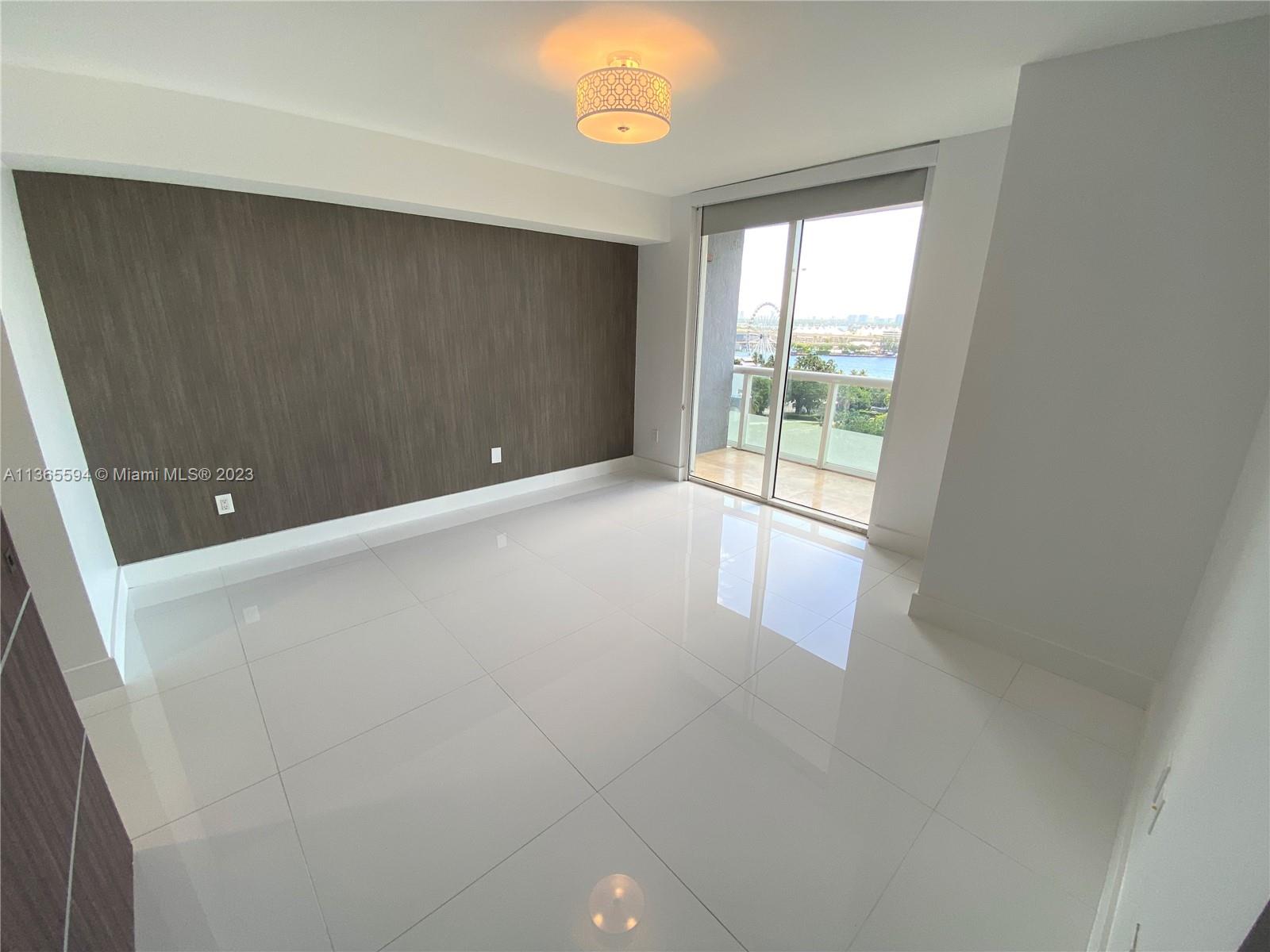 50 Biscayne Blvd Unit: 1408