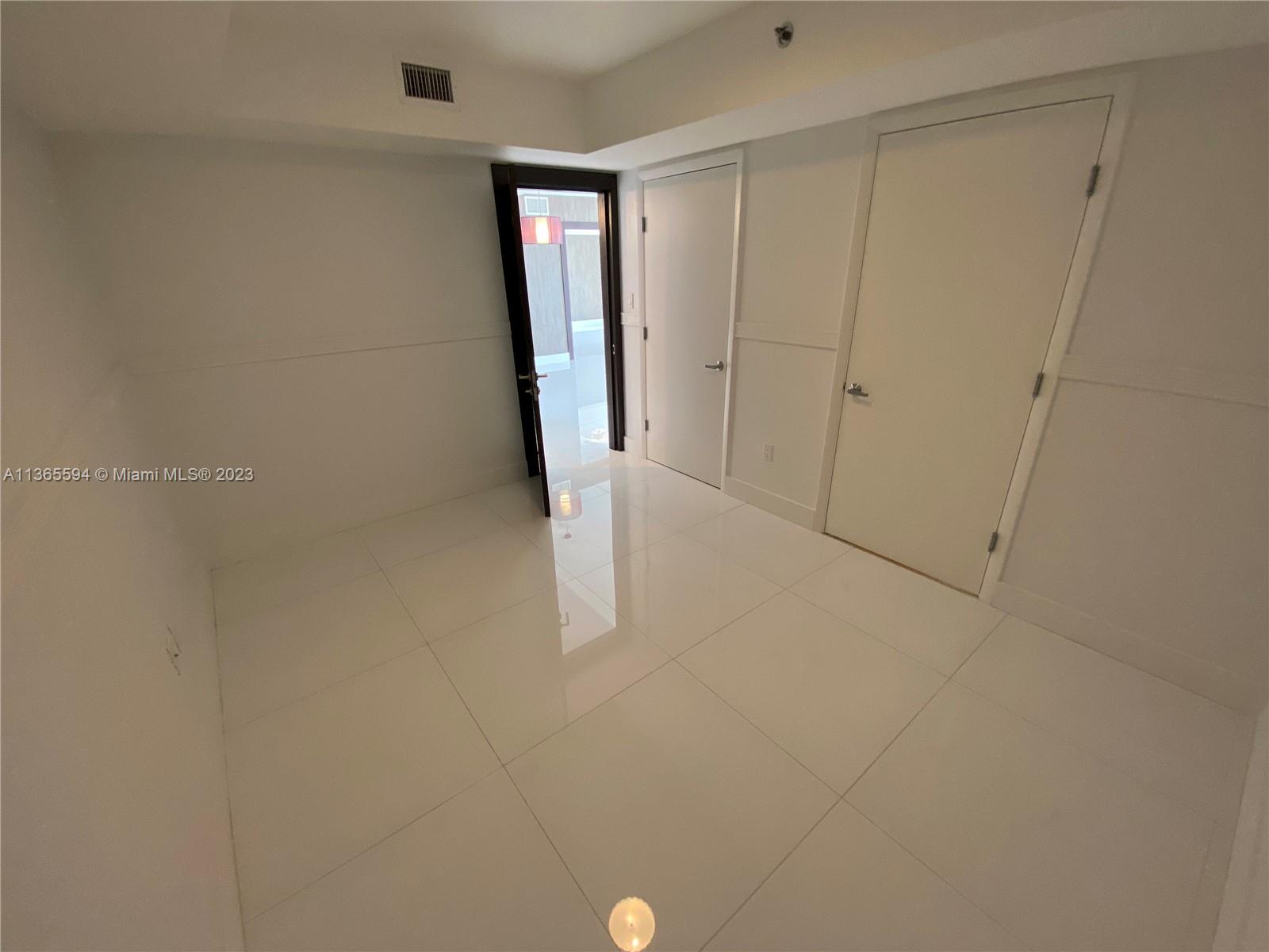 50 Biscayne Blvd Unit: 1408