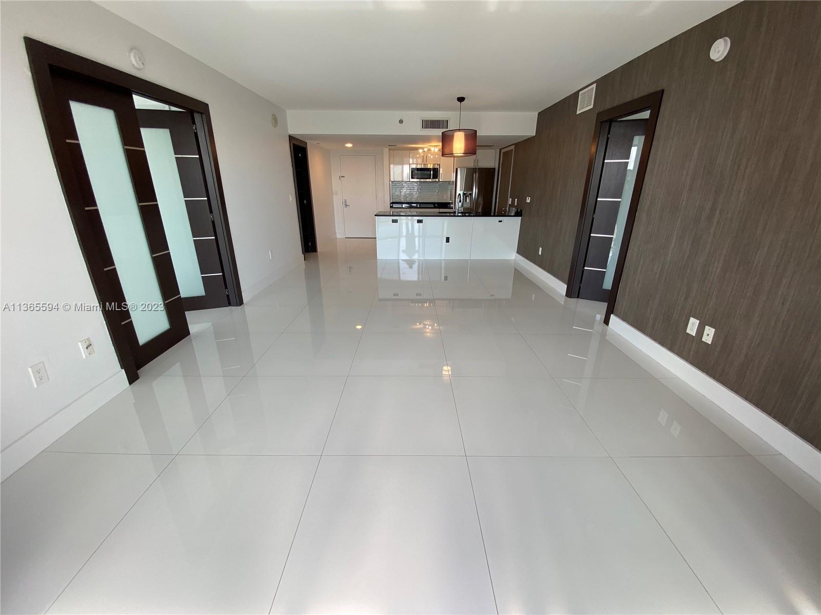 50 Biscayne Blvd Unit: 1408