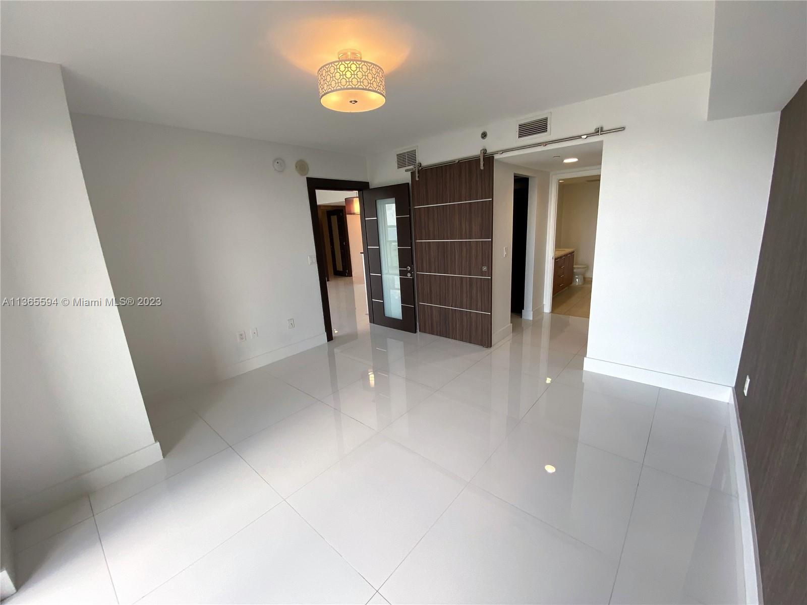 50 Biscayne Blvd Unit: 1408