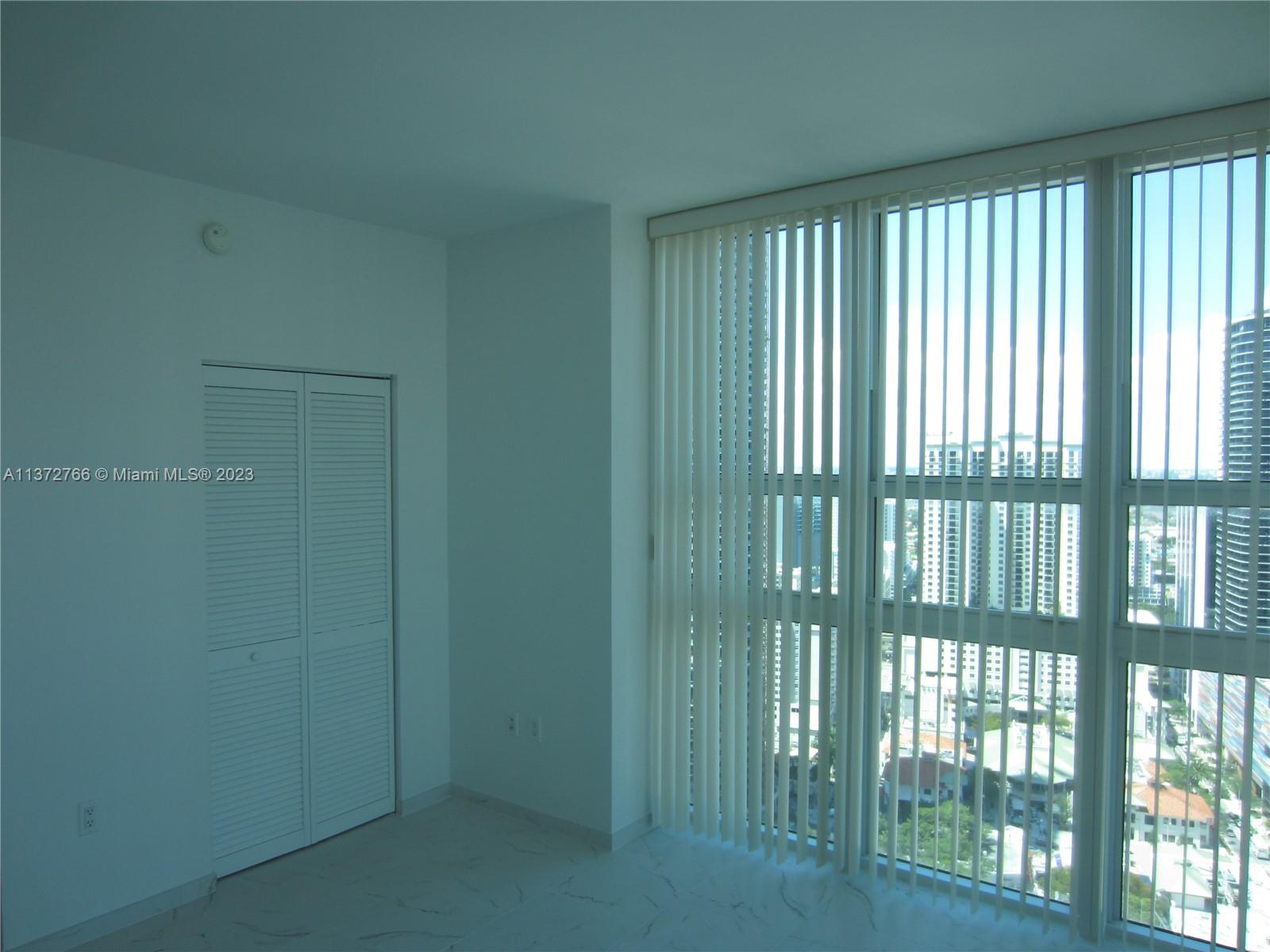 951 BRICKELL AV Unit: 3401
