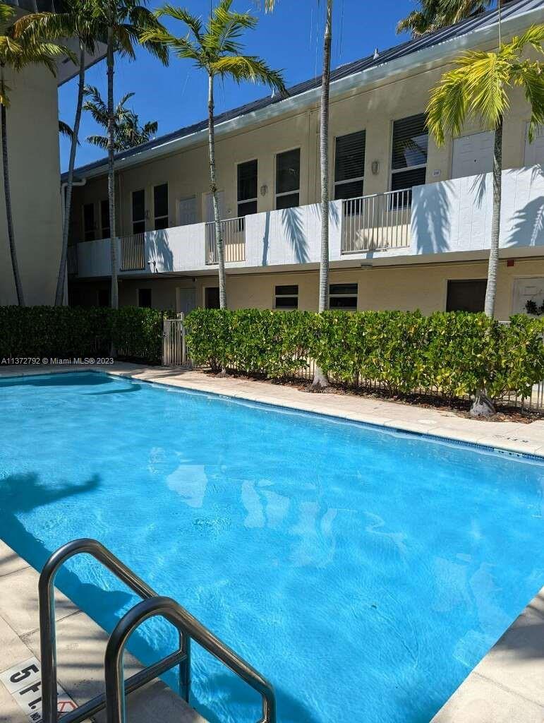 8950 SW 69th Ct Unit: 204