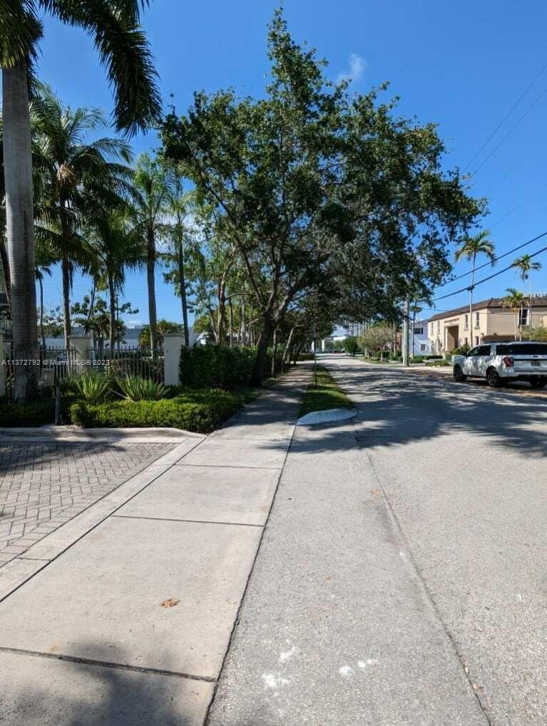 8950 SW 69th Ct Unit: 204
