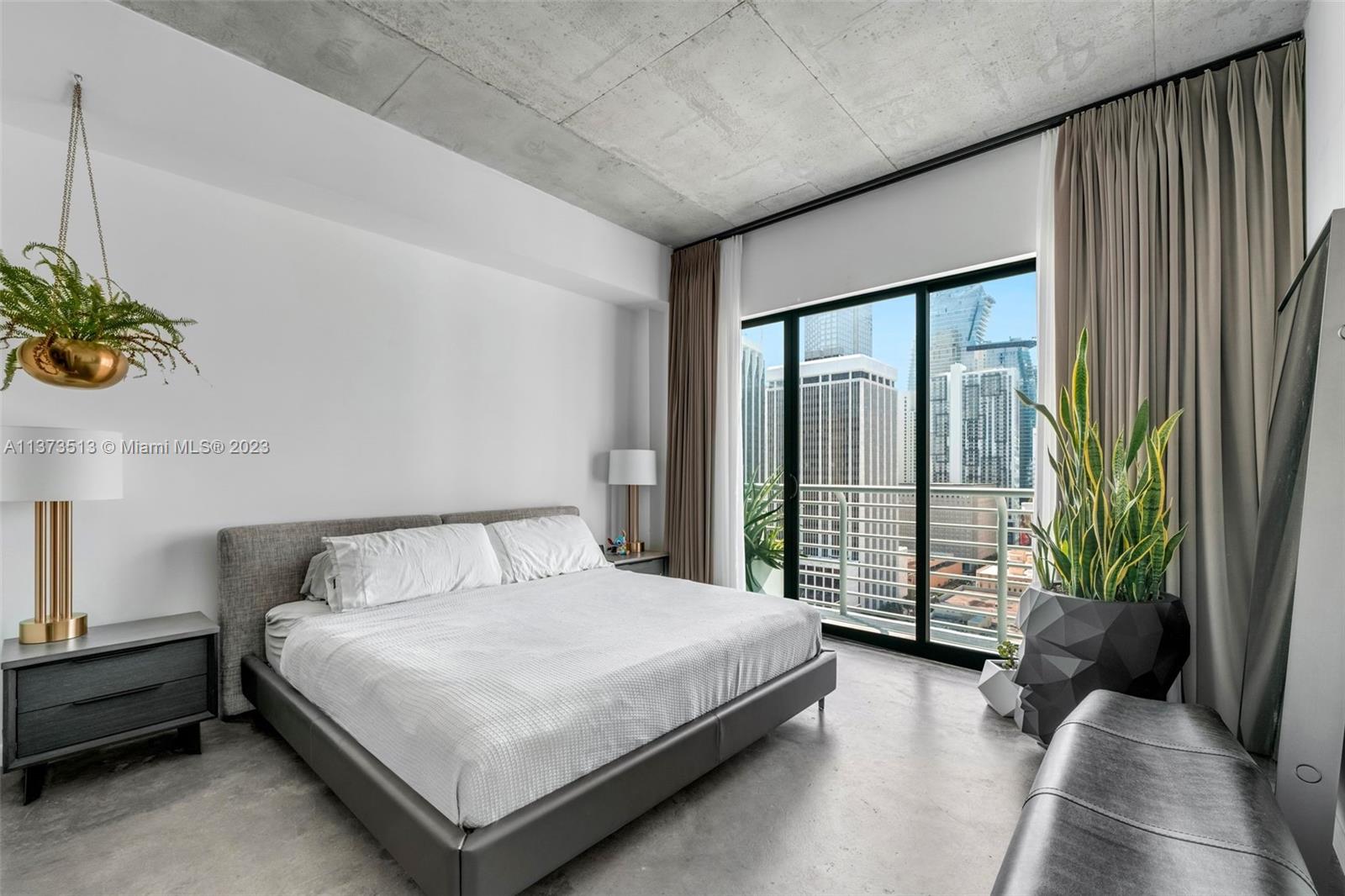 133 NE 2nd Ave Unit: 2106