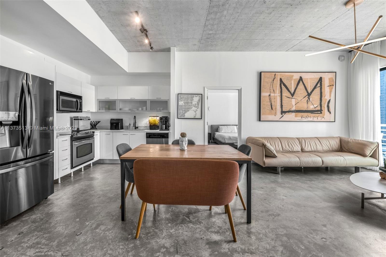 133 NE 2nd Ave Unit: 2106