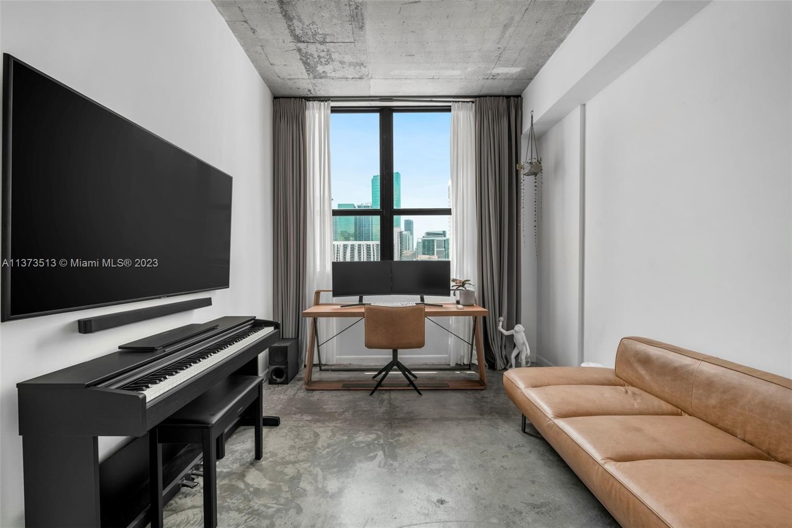 133 NE 2nd Ave Unit: 2106
