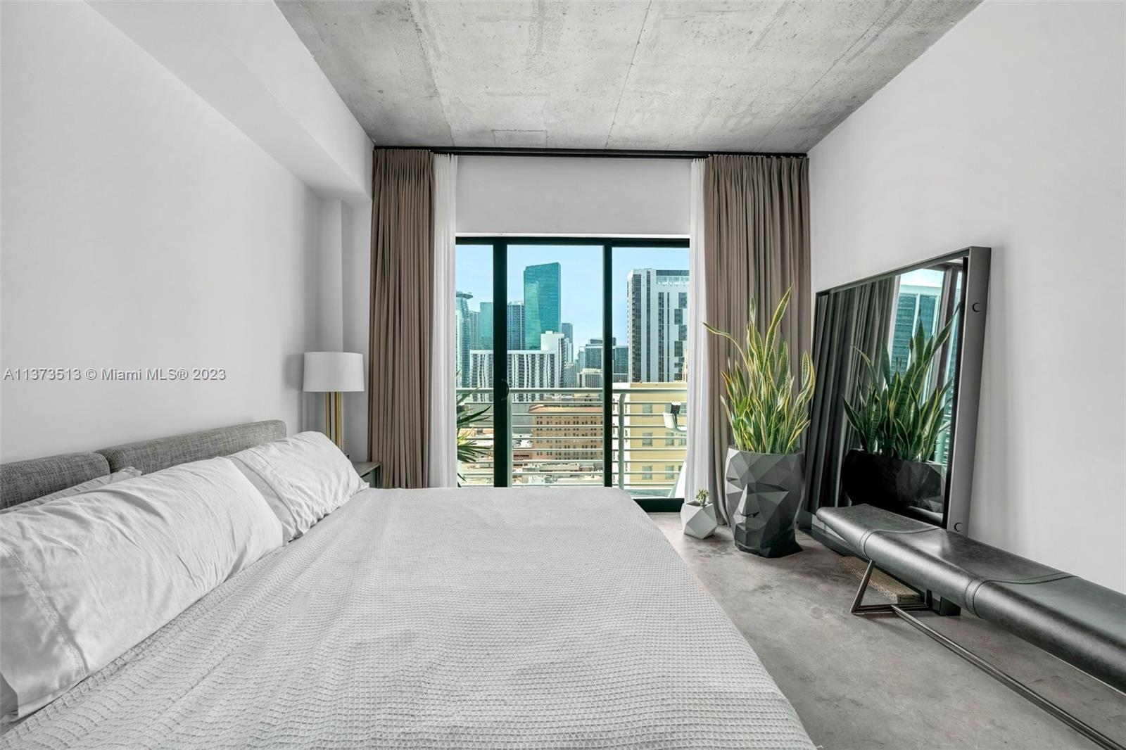 133 NE 2nd Ave Unit: 2106