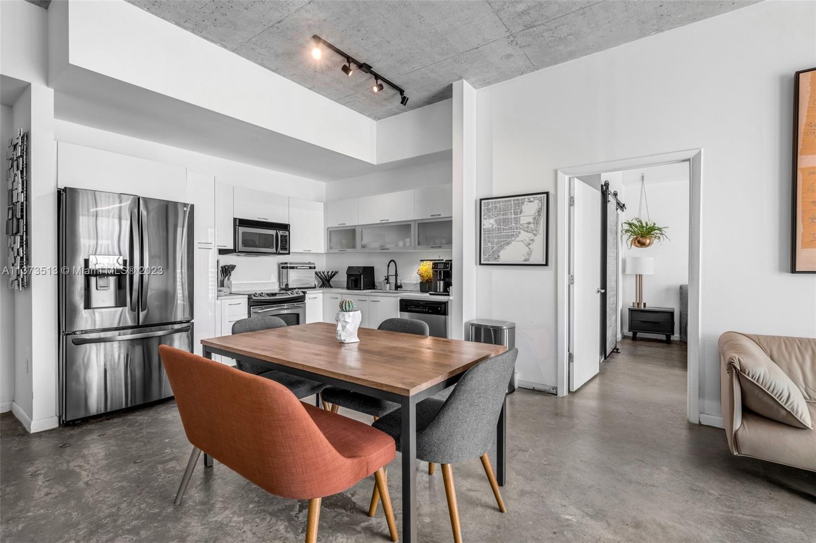 133 NE 2nd Ave Unit: 2106